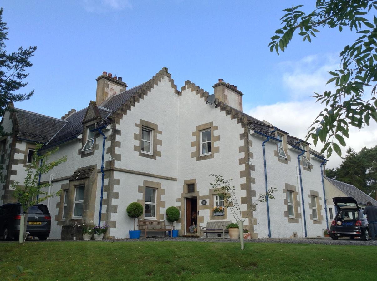 Dower House Newtonmore B&B エクステリア 写真